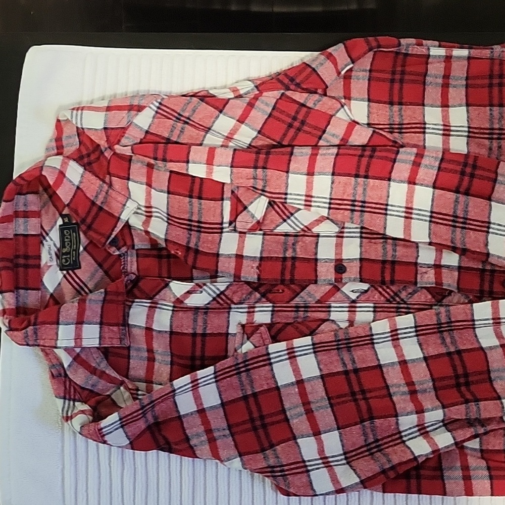 Long sleeve plaid shirt